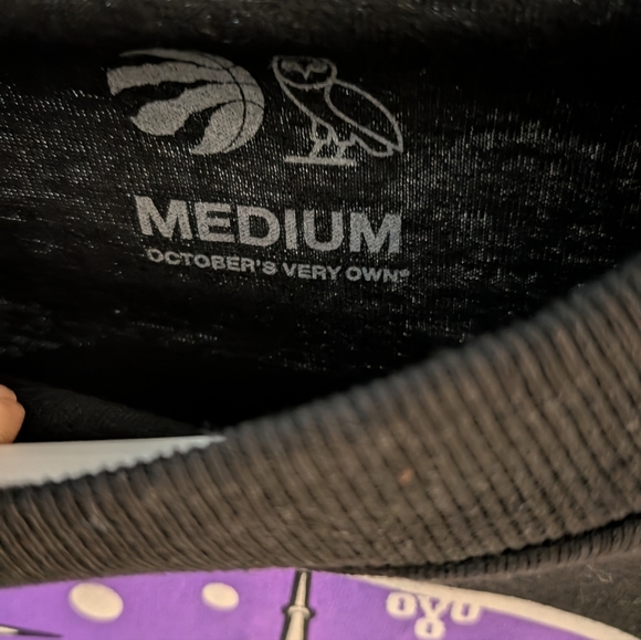 OVO Christmas Raptors Shirt - Picture 3 of 3